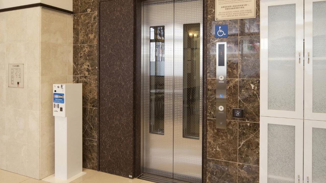 Toyoko Inn Shin-Osaka-Eki Higashi-Guchi Zewnętrze zdjęcie