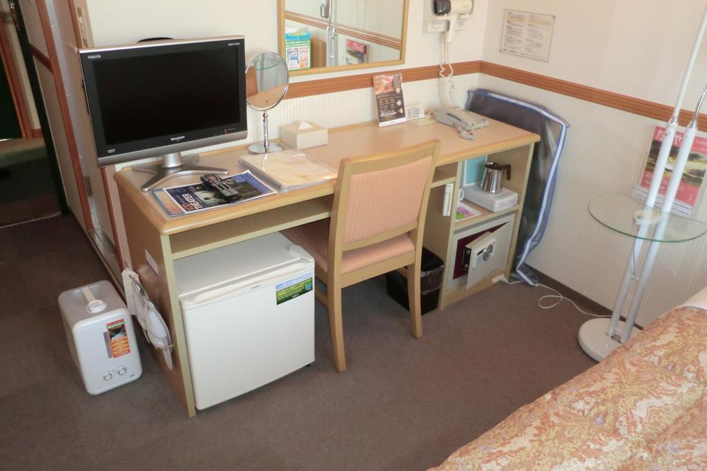 Toyoko Inn Shin-Osaka-Eki Higashi-Guchi Zewnętrze zdjęcie